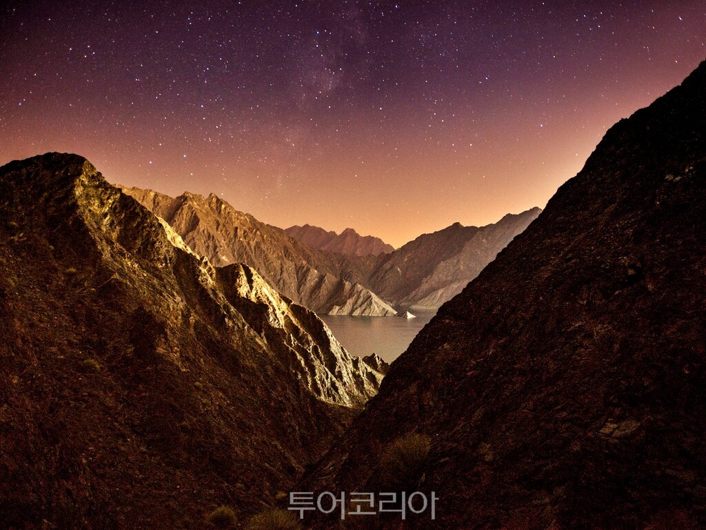 하타(Hatta)에서의 스타게이징 (Stargazing)/ 사진-두바이관광청