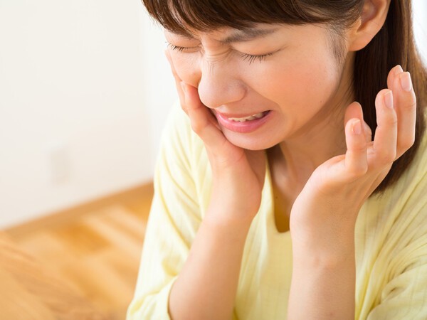 yasui-shika