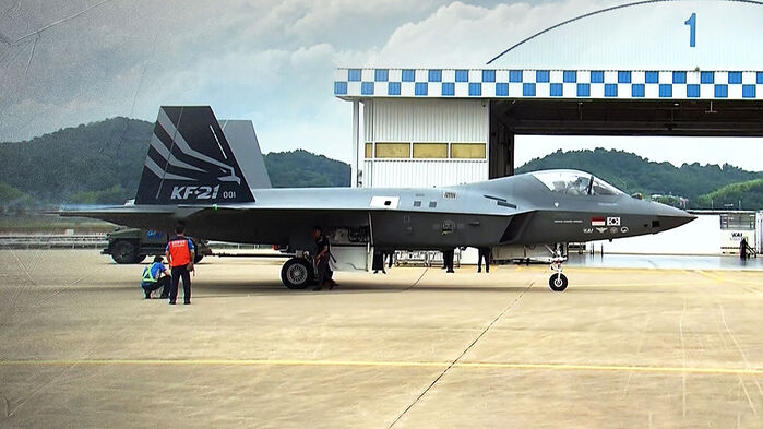 KF-21' 필리핀 러브콜…세 나라 경쟁