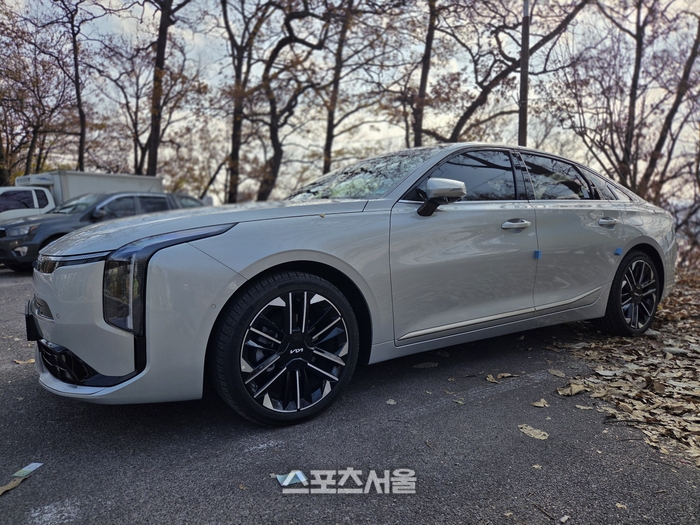 기아 더 뉴 K8 1.6 터보 하이브리드. 양평 | 원성윤 기자 socool@sportsseoul.com