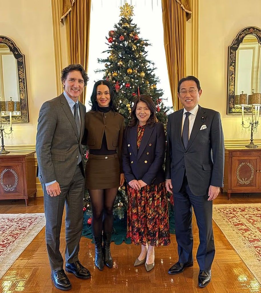 Katy and Justin met with the former Japanese Prime Minister / Credit: Instagram