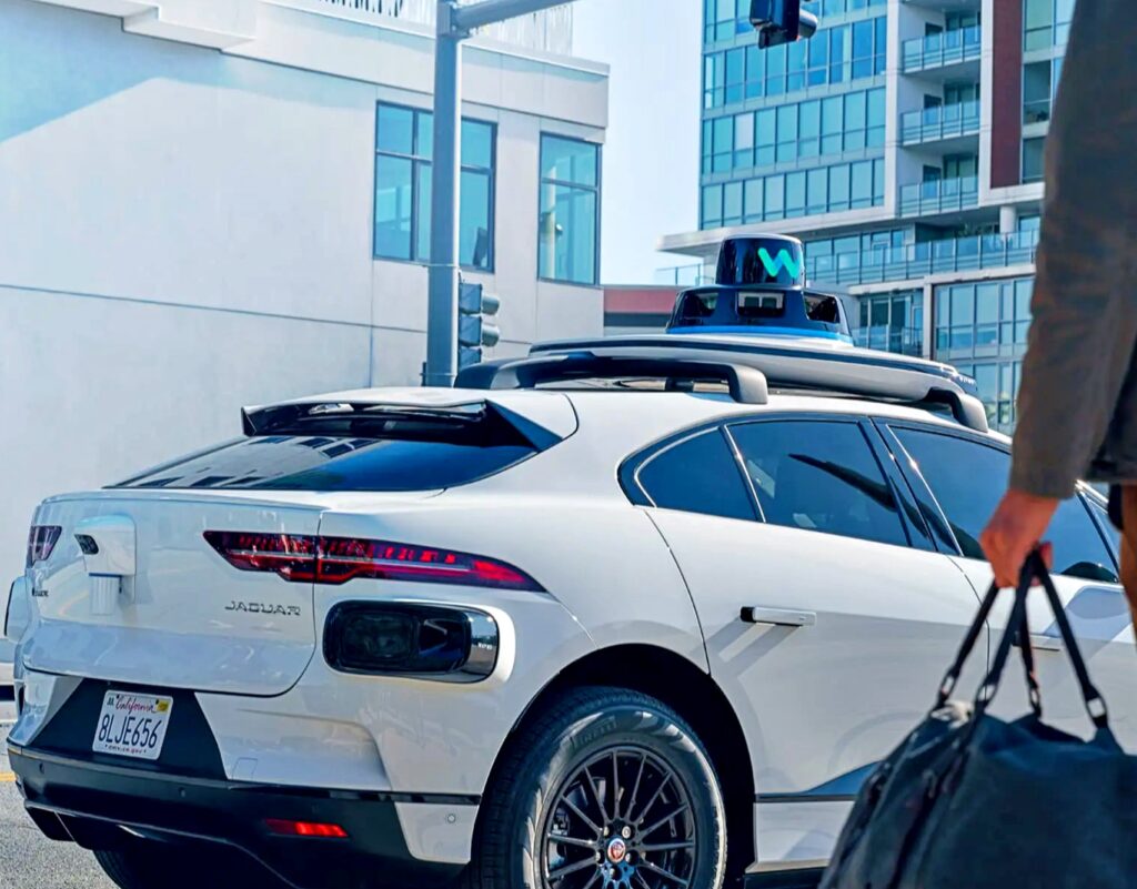 웨이모 로스엔젤레스 로보택시 서비스 시작