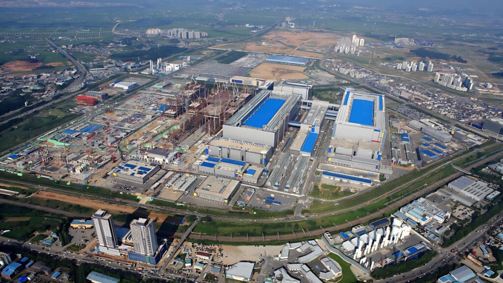 “또 2% 넘게 뛰었다”…삼성과 하이닉스 동반 급등시킨 ‘이 뉴스’ 뭐길래 7 samsung hynix shares rise (6)