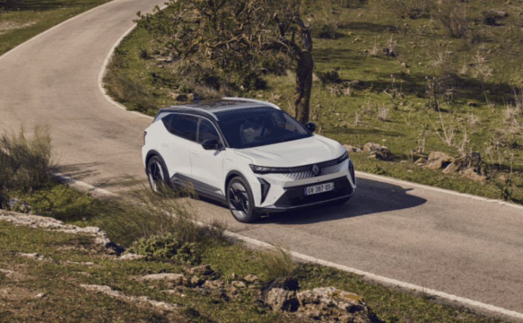 르노 세닉 E-Tech 제원