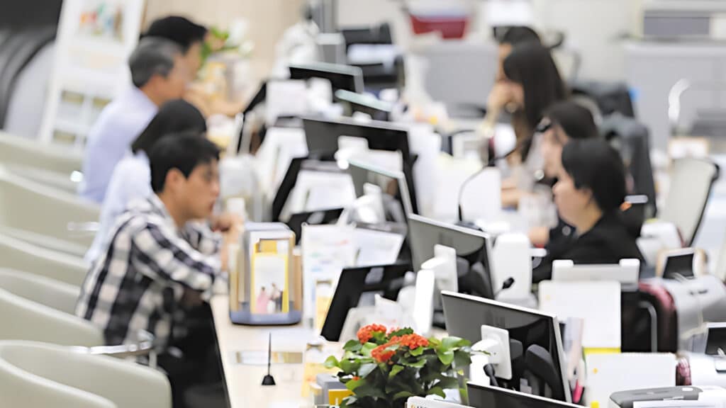Corporate Can Loans Increase (6)