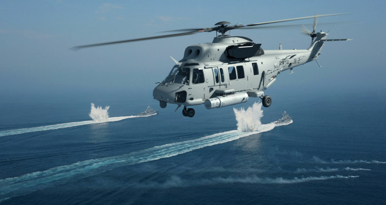 영상] 국산 소해헬기 첫 시험비행…“기뢰 제거 수행” - 헤럴드경제