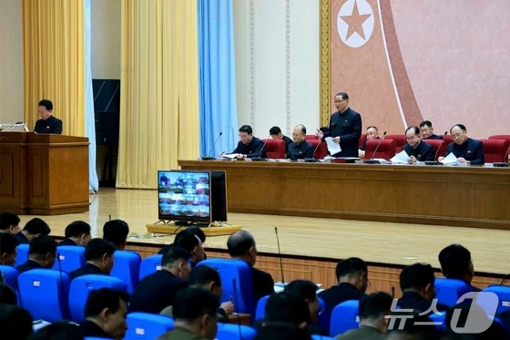 The Rodong Sinmun, the official newspaper of North Korea\'s Workers\' Party, reported that the 2025 Agricultural Summary Conference was held via video conference from Tuesday to Wednesday / Rodong Sinmun
