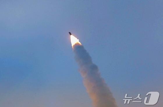 North Korea\'s hypersonic missile / Rodong Sinmun