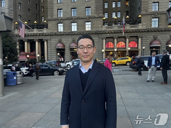 Choi Hyung-woo, Head of Overseas Business Division at ezCaretech, met in San Francisco / News1