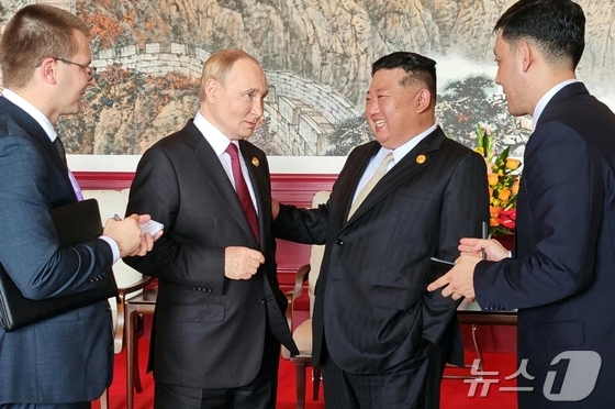  Russian President Vladimir Putin and Kim Jong Un, General Secretary of the Workers\' Party of Korea / Rodong Sinmun