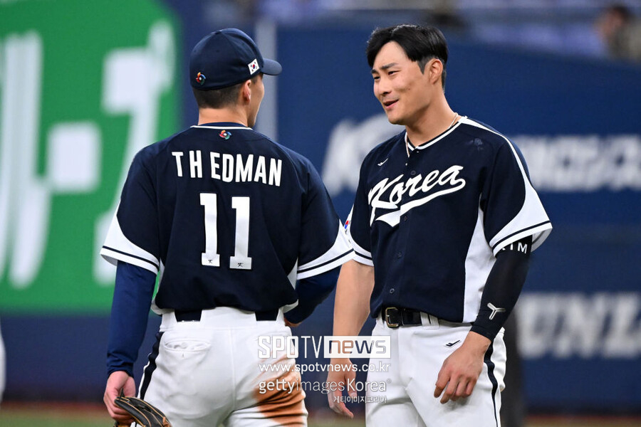 ▲ 2023 WBC 키스톤 콤비였던 토미 에드먼과 김하성. 두 선수 모두 부상으로 2026년 대회에 참가하지 못한다.