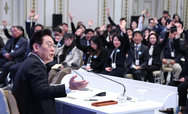 이재명 대통령, 신년기자회견<YONHAP NO-4110>