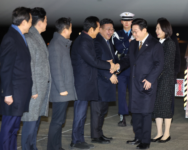 이재명 대통령, 일본 일정 마치고 귀국