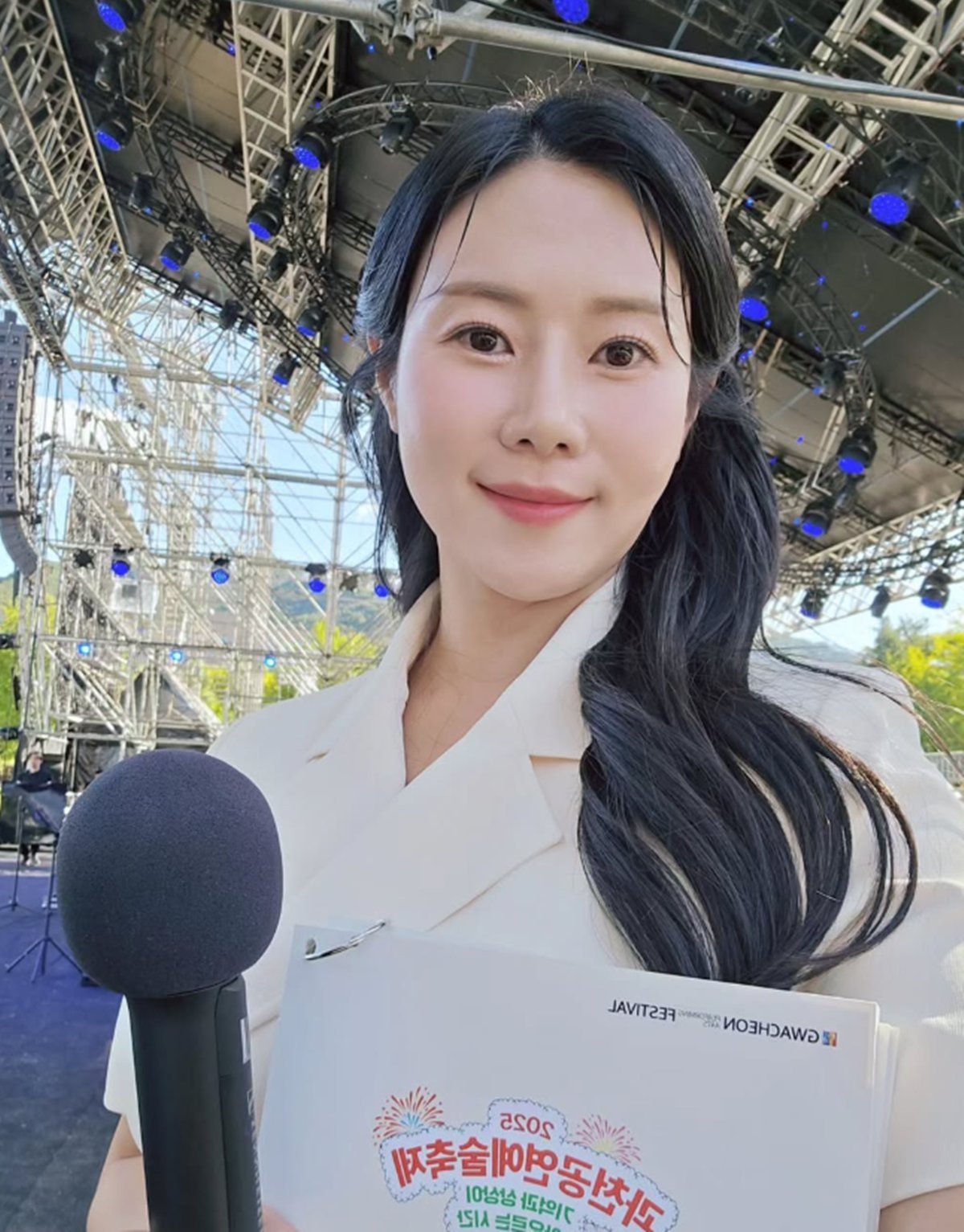  引用：ソン・ウネのInstagramアカウント