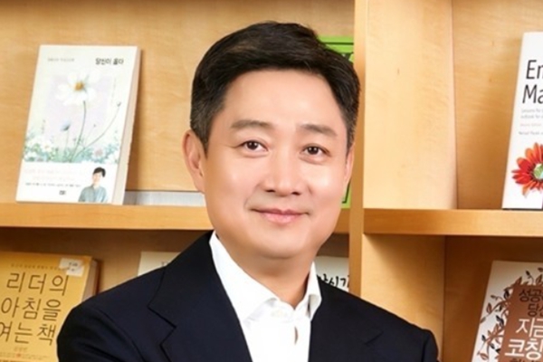 홍범식 LG유플러스 대표이사 사장이 취임 2년차를 맞아 IPTV 사업에서의 경쟁력 강화를 어떻게 이뤄낼지 이목이 쏠린다. ⓒLG유플러스