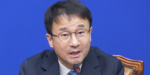 한병도 더불어민주당 원내대표가 12일 국회에서 열린 최고위원회의에서 발언하고 있다. ⓒ연합뉴스