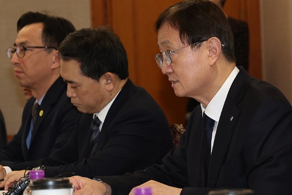 이찬진 금융감독원장이 20일 서울 여의도 금감원에서 열린 기관전용 사모펀드(PEF) 운용사 최고경영자(CEO) 간담회에서 발언을 하고 있다. ⓒ연합뉴스