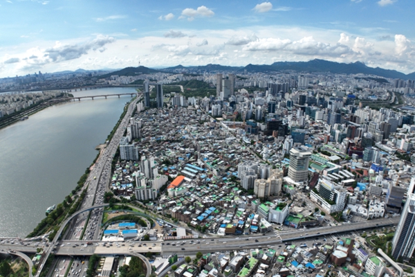 대우건설이 참전을 선언하며 성수동 일대가 주요 건설사들의 재개발사업 수주 격전지로 떠올랐다. 사진은 성수전략정비구역 4지구. ⓒ대우건설