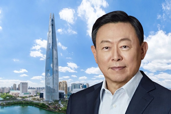 신동빈 롯데그룹 회장이 자사주 소각 의무화를 골자로 한 3차 상법개정안의 시행이 머지 않은 상황에서 남은 자사주는 어떻게 할 것인지를 두고 시장의 관심이 모이고 있다. ⓒ그래픽 허프포스트코리아