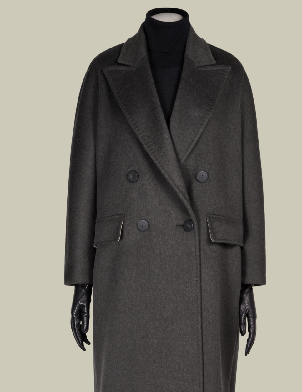 5 Reasons to Invest in Max Mara’s Angus Cashmere Coat: A Classic Wardrobe Staple