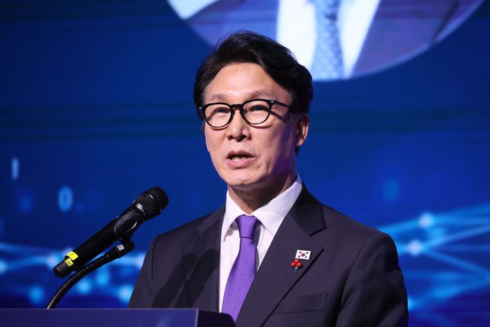 김민석 국무총리가 14일 서울 강남구 한국과학기술회관에서 열린 과학기술·정보방송통신인 신년인사회에서 격려사를 하고 있다. ⓒ연합뉴스