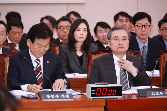 조현 외교부 장관이 28일 국회에서 열린 외교통일위원회 전체회의에 출석하고 있다. ⓒ뉴시스