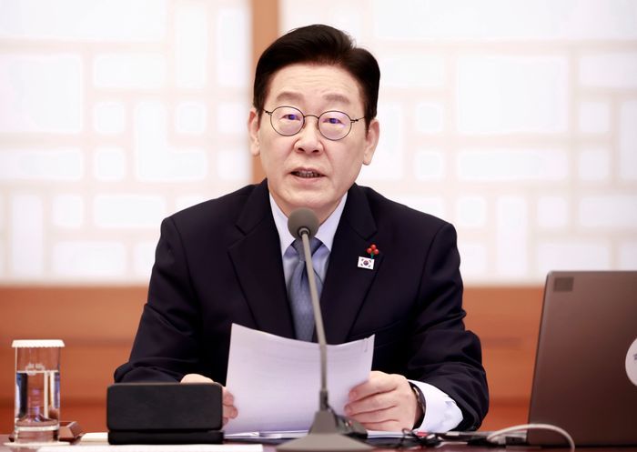 이재명 대통령이 15일 청와대에서 열린 수석보좌관회의에서 발언하고 있다. ⓒ뉴시스