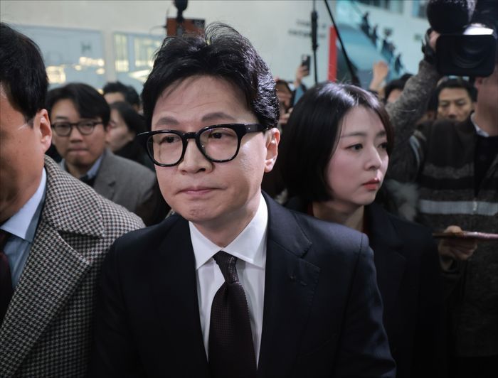 국민의힘 제명 처분이 확정된 한동훈 전 대표가 29일 오후 국회 소통관 기자회견장에서 제명 처분 확정과 관련해 기자회견을 마친 뒤 소통관을 나서고 있다. ⓒ데일리안 홍금표 기자