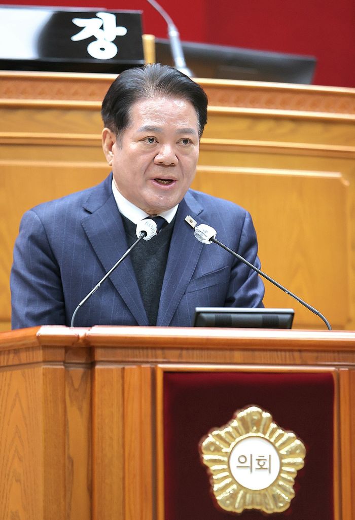 최대호 안양시장이 29일 시정연설을 하고 있다. ⓒ안양시 제공