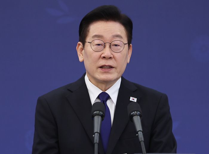 이재명 대통령이 19일 청와대에서 조르자 멜로니 이탈리아 총리와 한-이탈리아 공동언론발표를 하고 있다. ⓒ뉴시스