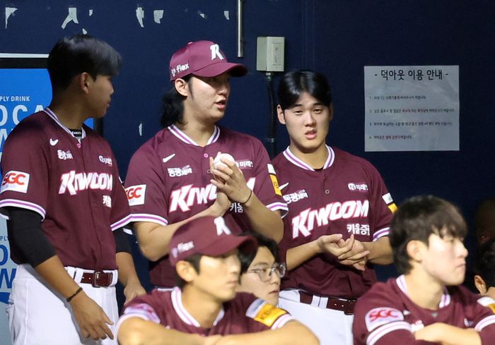 주축 선수들이 빠져나간 상황에서 안우진의 비중은 절대적이다. ⓒ 뉴시스