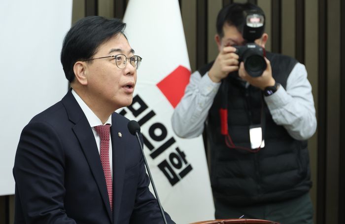 송언석 국민의힘 원내대표가 26일 오후 국회에서 열린 의원총회에서 발언을 하고 있다. ⓒ뉴시스