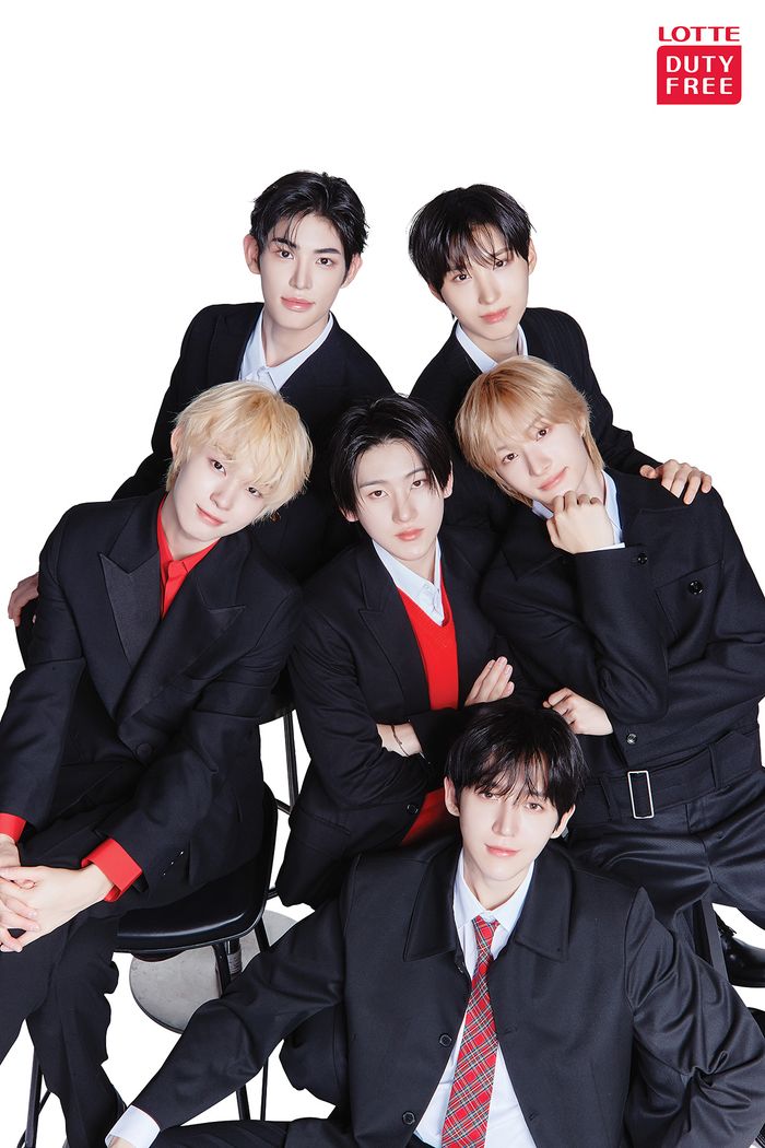 롯데면세점 모델 보이그룹 킥플립.ⓒ롯데면세점