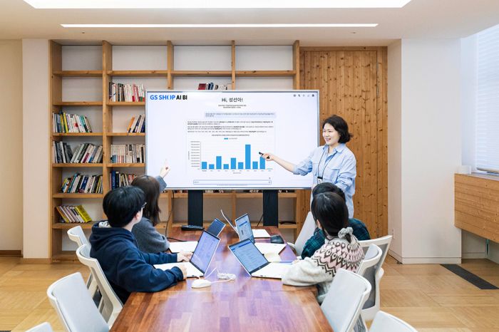 GS샵이AI 기반 데이터 분석 시스템 ‘AI BI