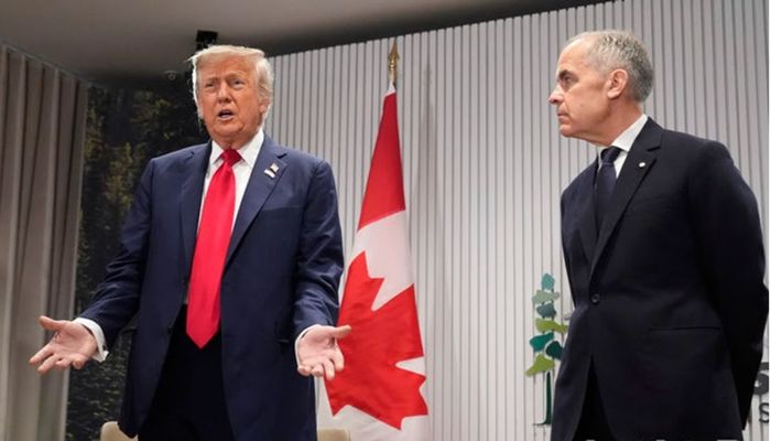 도널드 트럼프(왼쪽) 미국 대통령이 지난해 6월16일 캐나다 카나나스키스에서 마크 카니 캐나다 총리와 정상회담에 앞서 모두발언을 하고 있다. ⓒ AP/뉴시스