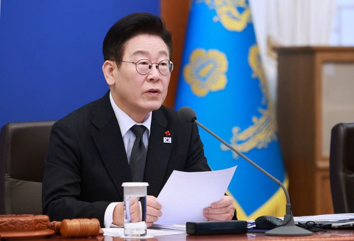 이재명 대통령이 27일 청와대에서 열린 국무회의에서 발언하고 있다. ⓒ 뉴시스