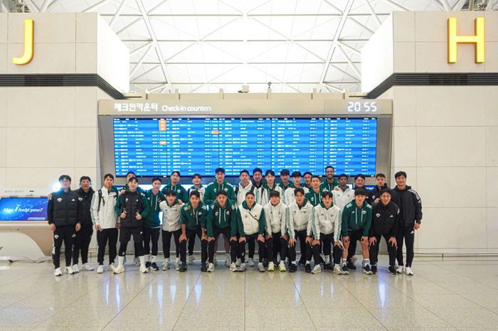 전지훈련을 떠나는 전북현대 선수단. ⓒ 전북현대