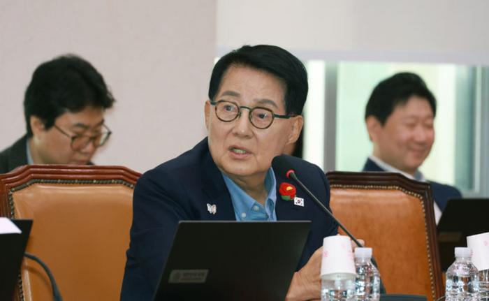 박지원 더불어민주당 의원이 지난해 10월 30일 국회에서 열린 법제사법위원회의 법무부 등 종합감사에서 질의하고 있다. ⓒ뉴시스