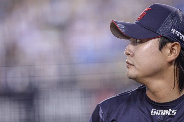 사생활 논란 중심에 선 정철원. ⓒ 롯데 자이언츠