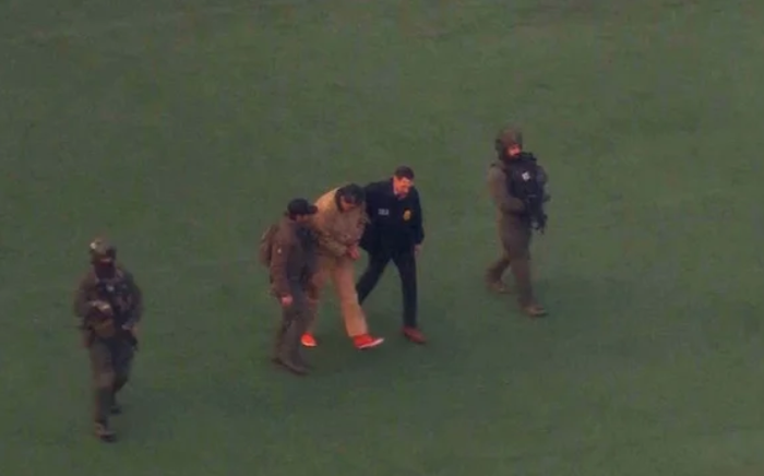 니콜라스 마두로 베네수엘라 대통령이 5일(현지시간) 뉴욕에서 헬기를 타기 위해 이동하고 있다. ⓒAP/뉴시스