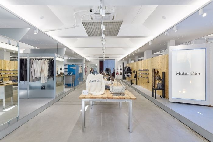 마뗑킴 성수 플래그십 스토어 내부. ⓒ하고하우스