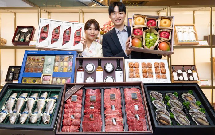 모델들이 현대백화점의