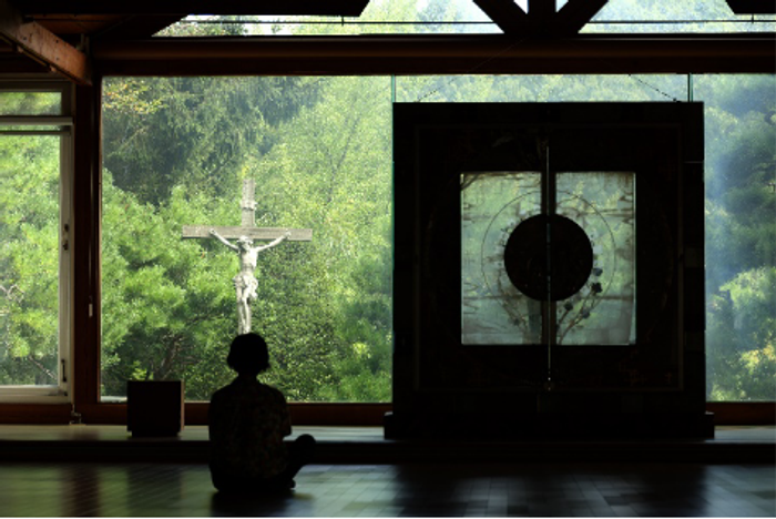 ⓒ대성전 건축하기 이전에 사용하던 입구 쪽의 경당 내부