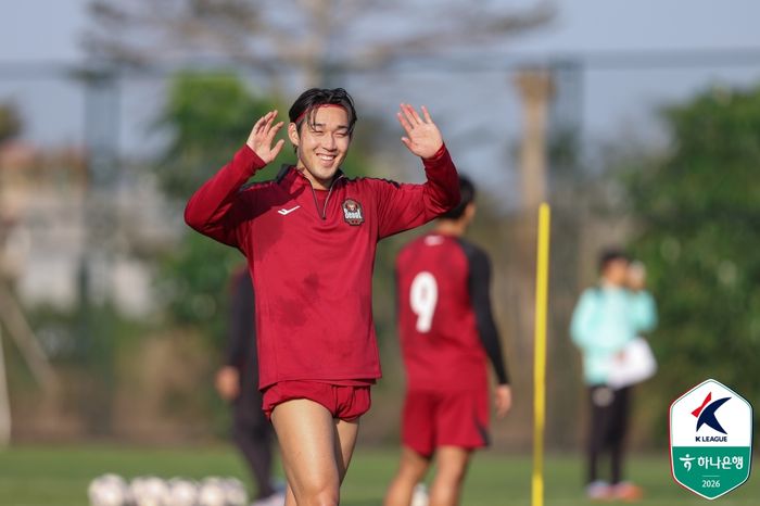 FC서울 유니폼 입은 송민규. ⓒ 한국프로축구연맹