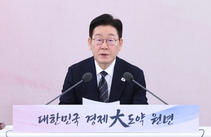 이재명 대통령이 9일 청와대에서 열린 경제성장전략 국민보고회에서 발언하고 있다. ⓒ연합뉴스