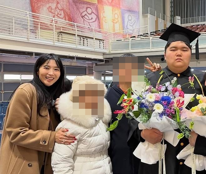 오윤아, 아들 민이