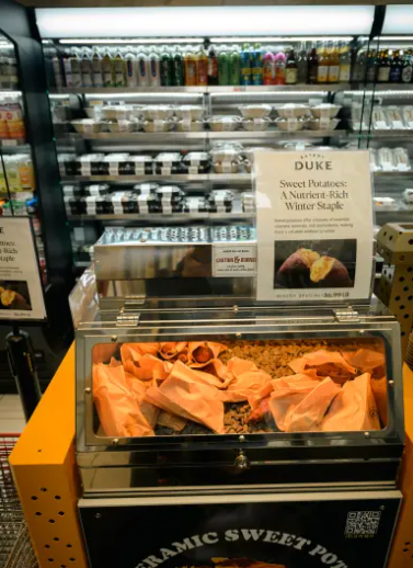 군고구마를 팔고 있는 가게. 사진=뉴욕포스트