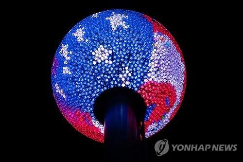 올해 새해 전야에 선보일 미국 건국 250주년 기념 타임스스스퀘어 볼. 사진=연합뉴스