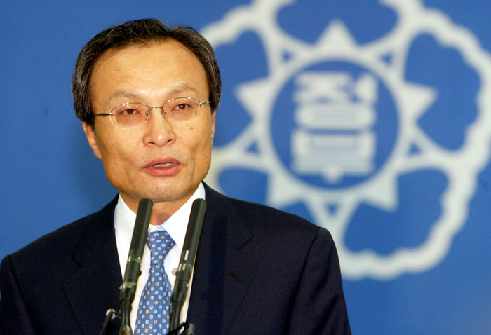 이해찬 민주평화통일자문회의 수석부의장이 25일 베트남에서 치료 중 별세했다고 민주평통이 밝혔다. 연합뉴스