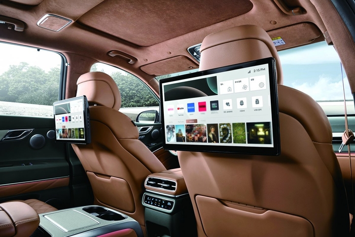 제네시스 GV80에 적용된 LG전자 차량용 웹OS.